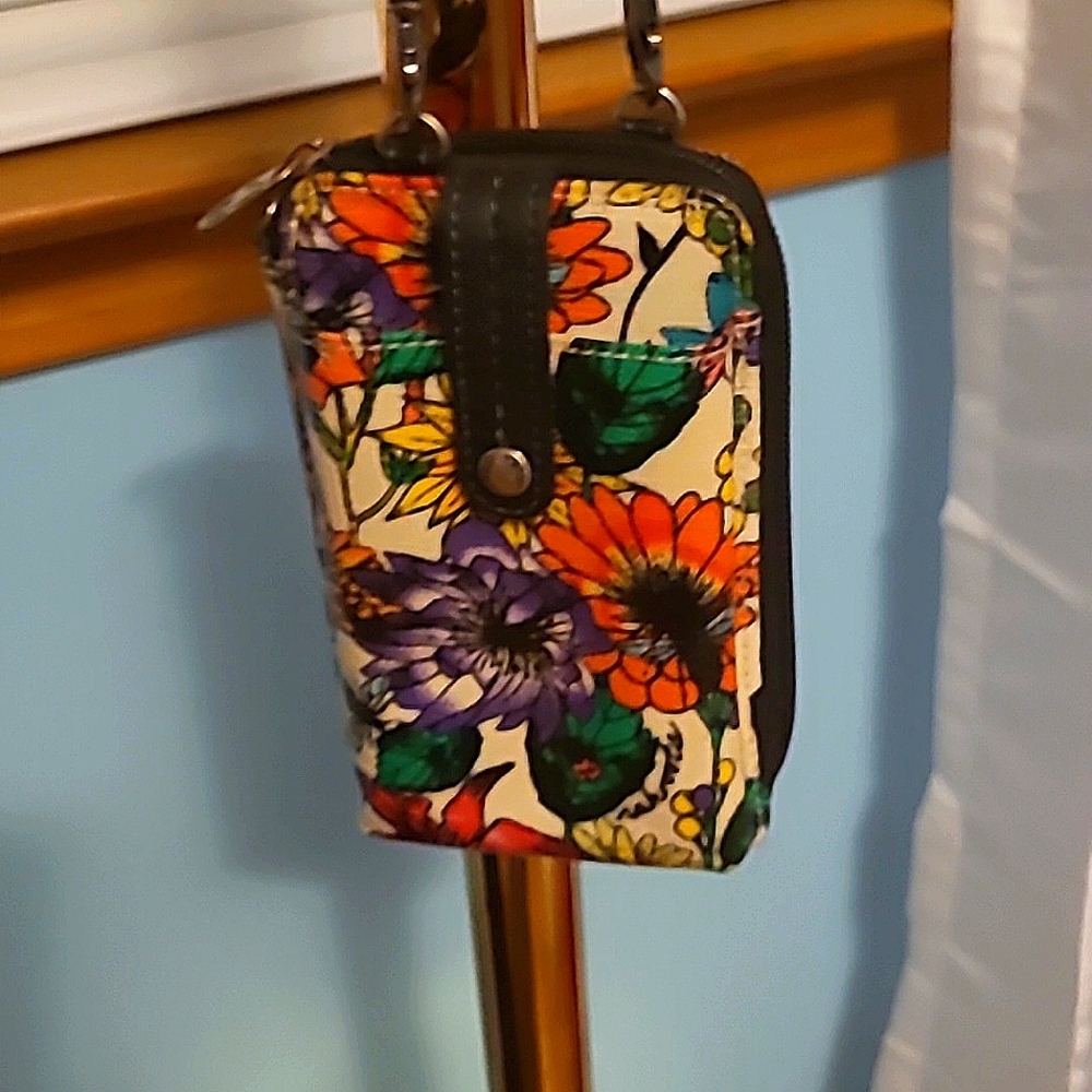 Cell phone wallet